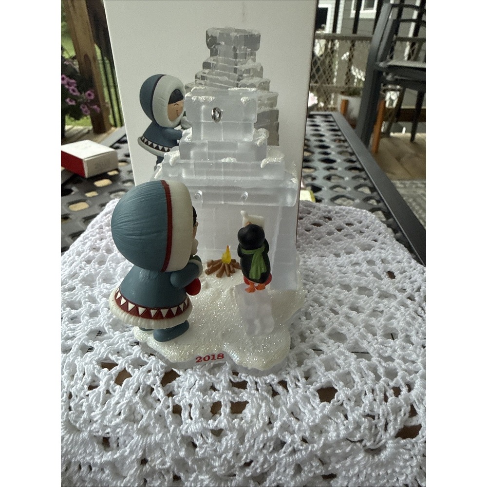 Hallmark Keepsake 2018 Frosty Friends Ornament 39th In The Series - Picture 4 of 10